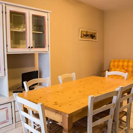 Le Residenze Di Santa Costanza - Le Dimore 4* 圣温琴佐