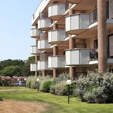 Aparthotel Le Residenze Di Santa Costanza - Le Dimore San Vincenzo