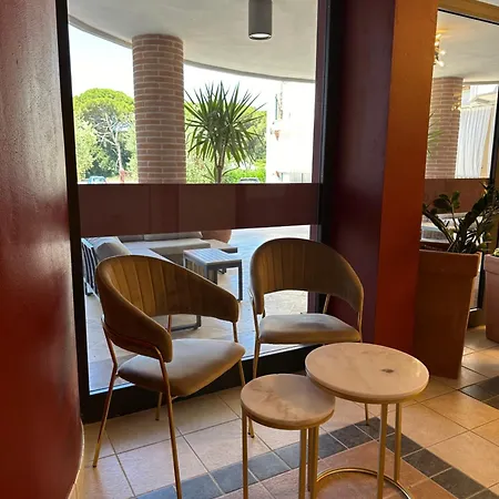 Le Residenze Di Santa Costanza - Le Dimore 2*