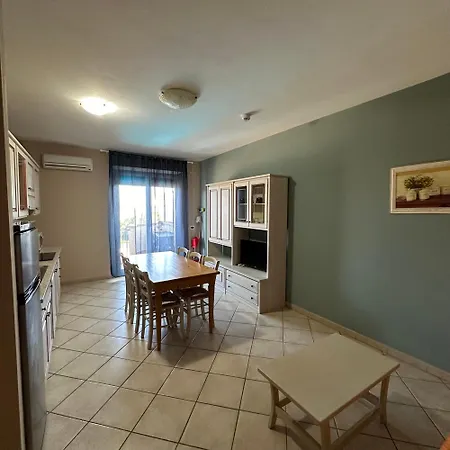 Le Residenze Di Santa Costanza - Le Dimore 2*