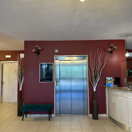 Aparthotel Le Residenze Di Santa Costanza - Le Dimore San Vincenzo