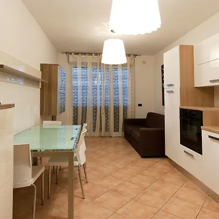 Aparthotel Le Residenze Di Santa Costanza - Le Dimore 2*